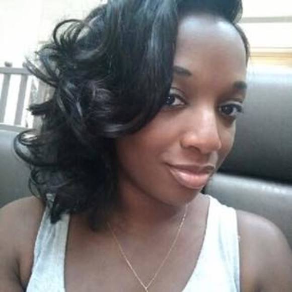 Meet your Posher, Larrise - Picture 2 of 2